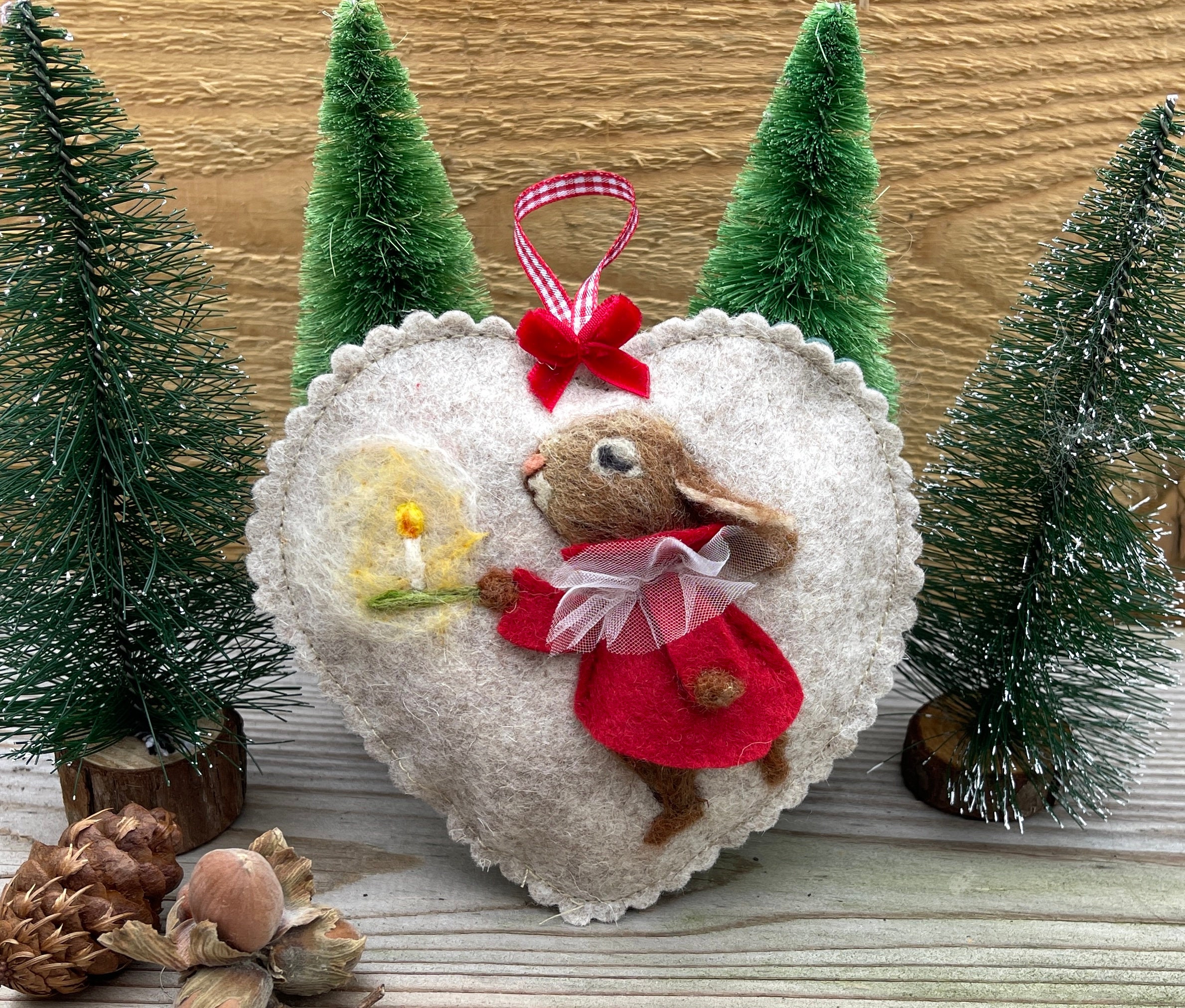 Handmade Felt Christmas Ornament, Bunny Rabbit Heart Decoration - Etsy