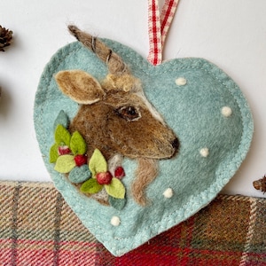 Felt goat with festive Garland Winter Spice scented heart, Folk art Holiday gift needle felted Christmas hanging decoration, tree ornament image 1