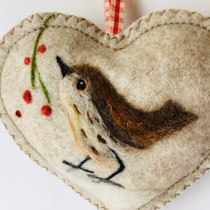 Felted Thrush Bird Heart Ornament: Personalized Wool Decoration