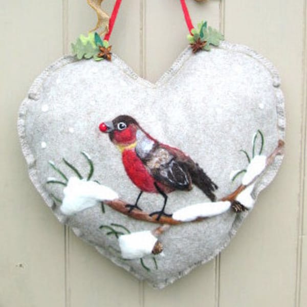 Large Heart Wreath, Needle felted bird in the snow Heart hanging decoration, Felted Wall Art Piece