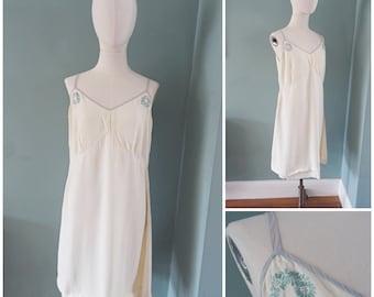 Vintage Full Slip 1940s Ivory Artificial Silk Embroidered Unfinished Ladies 40s D/L