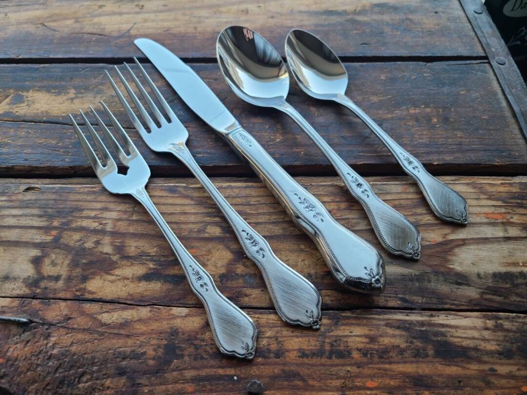 Oneida MORNING BLOSSOM Vintage USA Stainless Flatware 5pc Set Place