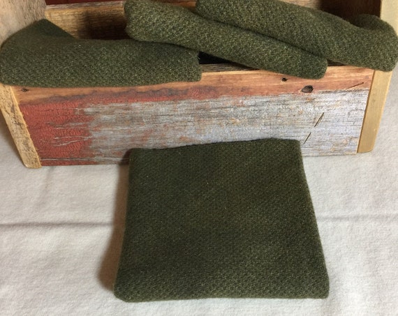 Deep Pine Green Texture, Hand Dyed Wool Fabric for Rug Hooking, Applique, Penny Rugs, Fiber Arts, Dark Forest Green,Dark fir Fat 1/4 Yd W580