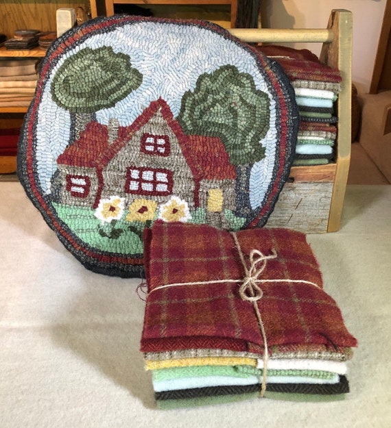 Summer Cottage, Rug Hooking Kit for  Chair Pad  14" Round, Hooked Table Mat, Hooked Rug, Primitive Cottage K144