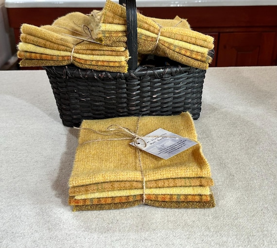 Flower Garden Yellow, Mill-dyed Wool Fabric for Rug Hooking, Applique, Penny Rugs, Quilting, Goldenrod, 5 - 1/16ths W679