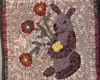 Rug Hooking Pattern, Lilac the Spring Bunny, 8" x 8"  P145