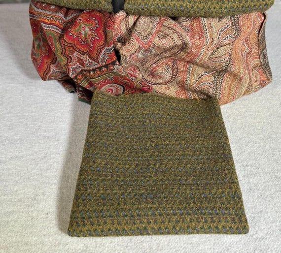 Rug Hooking Wool Sage Green and Turquoise Texture, A Mill Dyed Wool for Rug Hooking, Applique, Vintage Green, Fiber Arts, Fat 1/4 Yd  W714