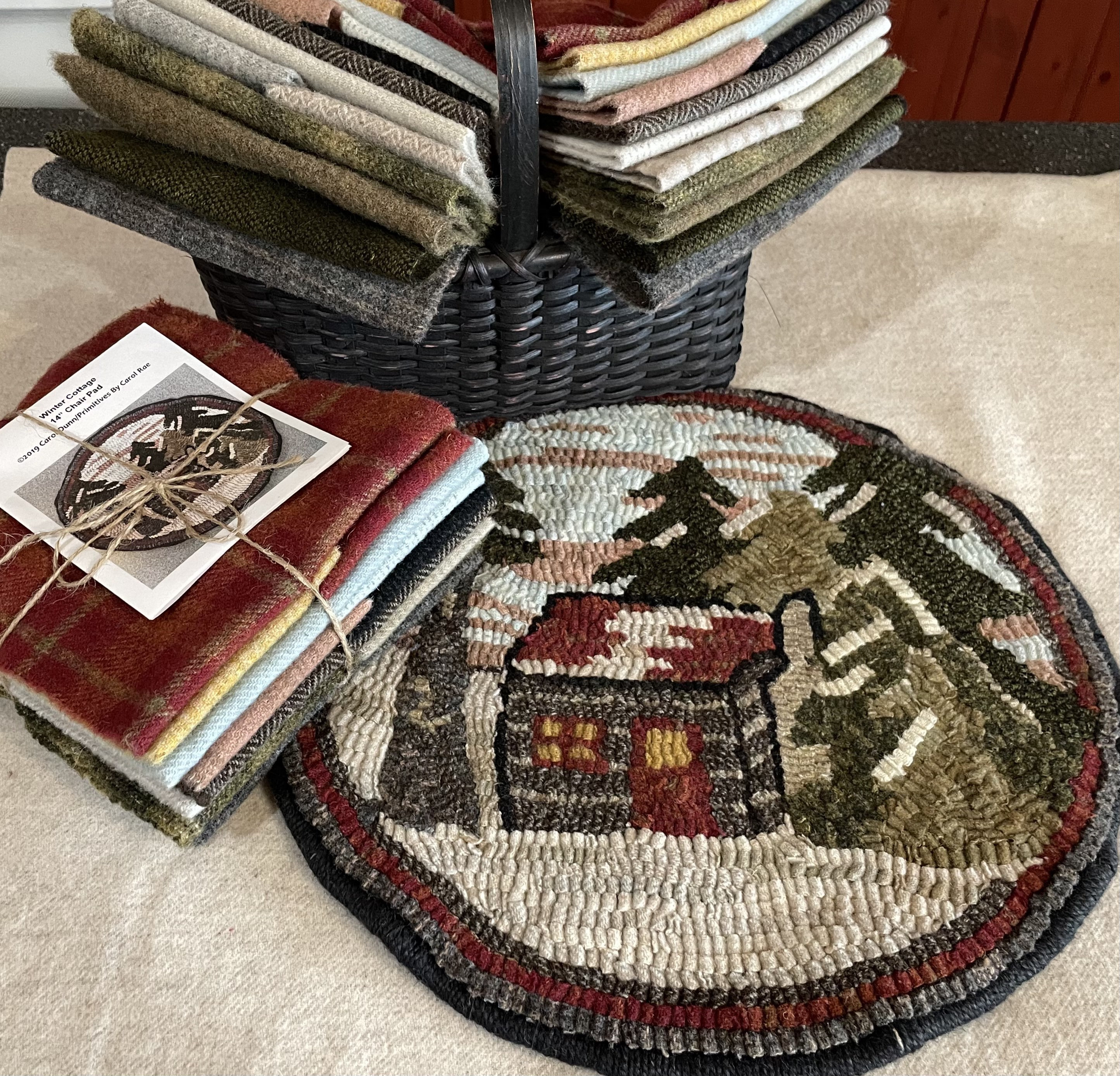 Winter Cottage, Rug Hooking Kit for Chair Pad 14 Round, Hooked Table Mat,  Fall Hooked Rug, Primitive Cottage K155