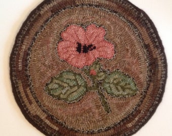 Rug Hooking Pattern for Hibiscus Chair Pad, on Monks Cloth or Primitive Linen, P102