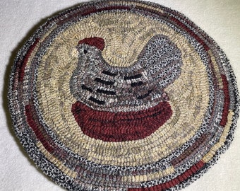 Rug Hooking Pattern for "Harriet" Chair Pad, on Monks Cloth or Primitive Linen, P110