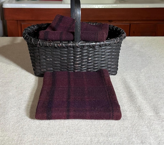 Dark Mulberry Plaid, Mill  Dyed Wool Fabric for Rug Hooking, Applique, Penny Rugs, Fiber Arts, Fat Quarter Yard  W648