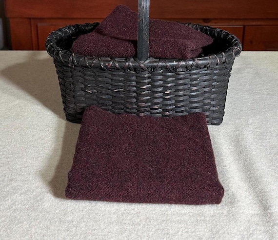 Dark Mulberry Texture Mill Dyed Wool Fabric for Rug Hooking, Applique, Penny Rugs, Fiber Arts, Dark Cranberry, Cabernet, Fat 1/4 Yard W654