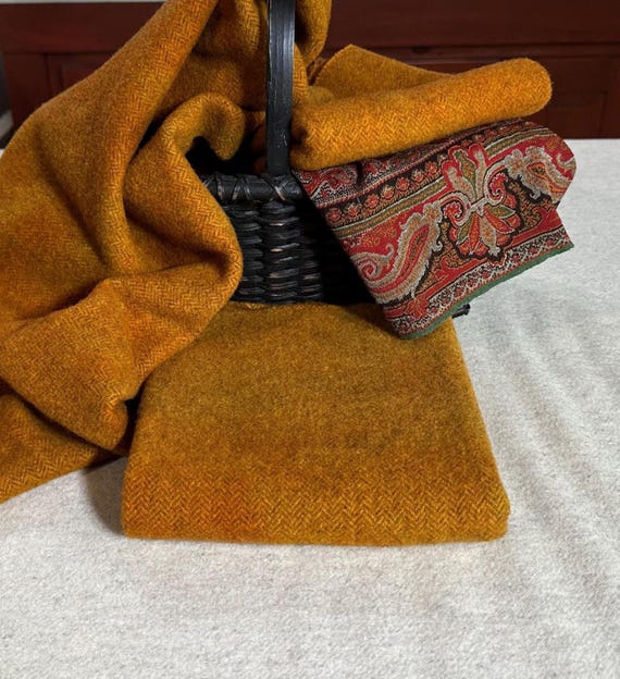 Orange Spice Herringbone Hand Dyed 100% Wool Fabric for Rug Hooking, Applique, Penny Rugs, Fiber Arts, Pumpkin Rust, Fat 1/4 Yd W708