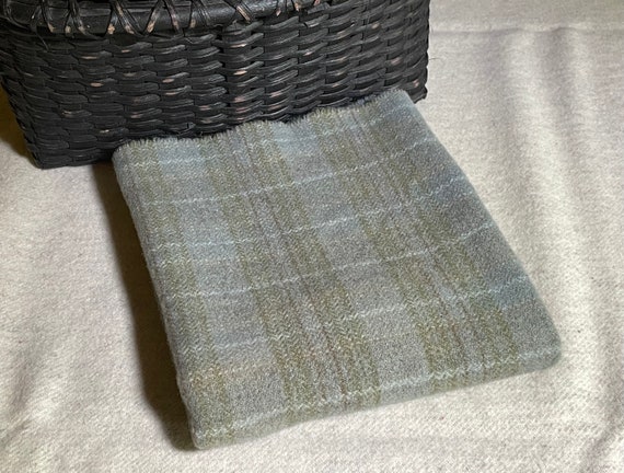 Slate Blue Plaid ,Hand-Dyed Wool Fabric for Rug Hooking, Applique, Penny Rugs,  Fat Quarter Yard,Dusty, Muted, Primitive Blue/Gray, W488