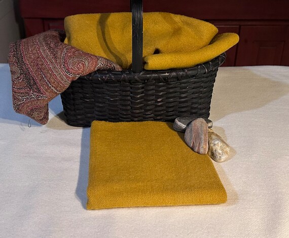 Rich Mustard Texture, Gold Hand Dyed Wool Fabric for Rug Hooking, Applique, Penny Rugs, Fiber Arts, Fat 1/4 Yard, Deep Gold, Old Gold, W637