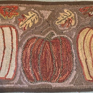 Rug Hooking Pattern, Three Pumpkins Hooked Rug, 12 x 24, Fall Table Mat, Halloween, Autumn Wall Hanging, Primitive Hooked Pumpkins, P135 image 1