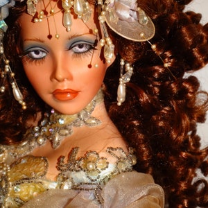 Haunted Doll Highly Active from a real Psychic  Aphrodite  &quot; Watcher Spirit&quot; Goddess of Beauty, Seduction, Love, Large Rare Porcelain Doll