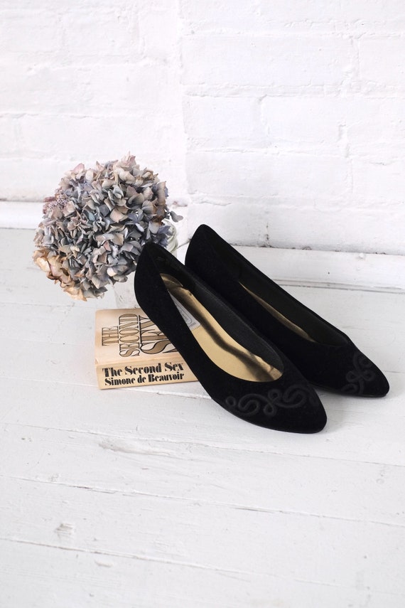 Velvet Kitten Heels Size 10