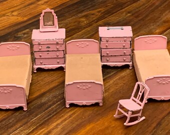 tootsie toy metal dollhouse furniture
