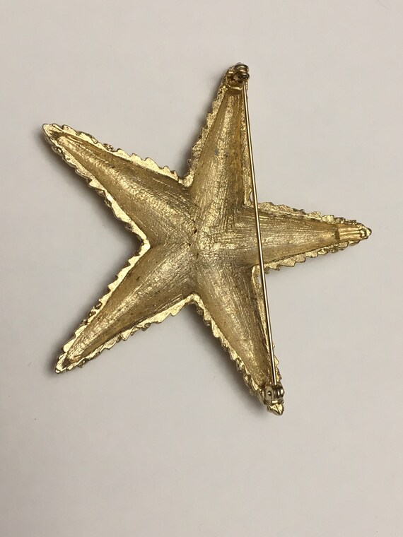 Starfish Brooch - Large - Gold Toned - Textured -… - image 6