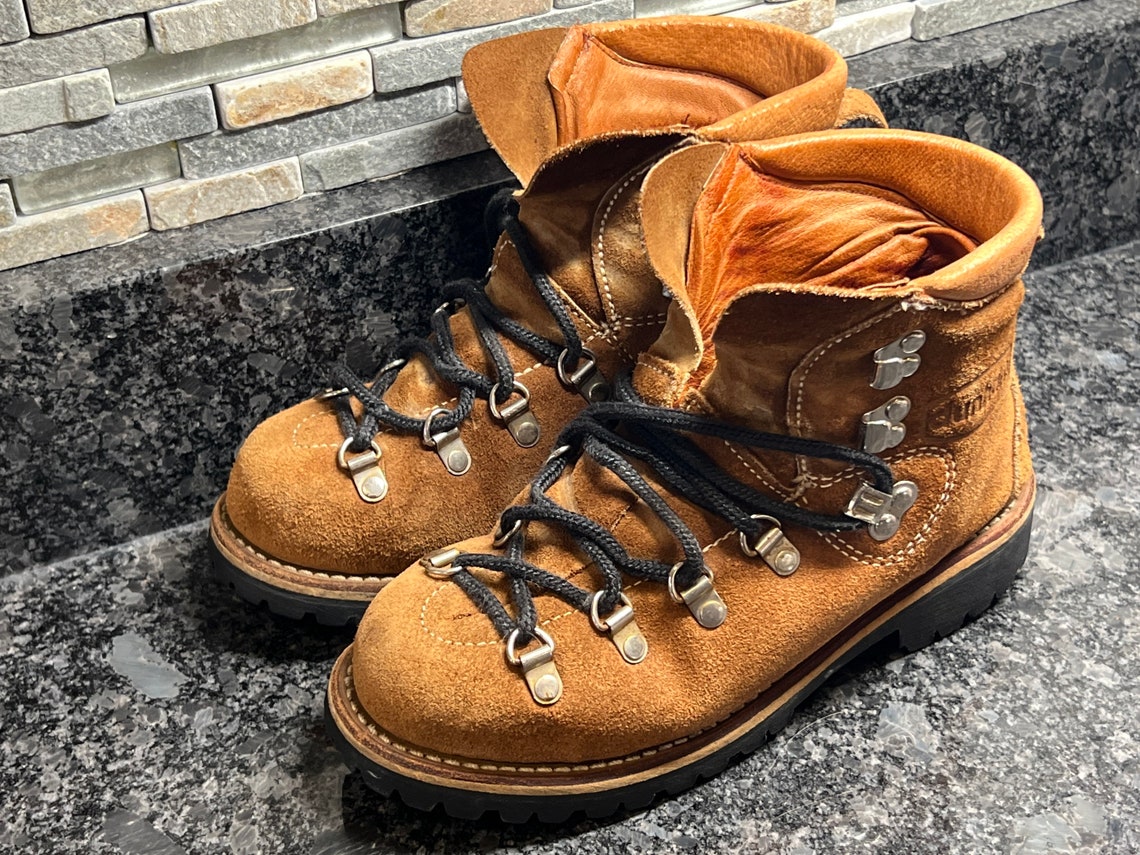 Dunham Boots Waffle Stompers Hiking Mountaineering - Etsy
