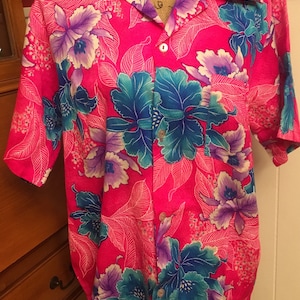Hawaiian Shirt - Luau - Tiki Bar - Sixties - Retro - Pink - Blue - Purple - White - Aloha - Vintage - L1