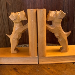 Carved Scottie Bookends - Germany - Dog - Wood - Mid Century - Vintage - Scottish Terrier - GDR - M1