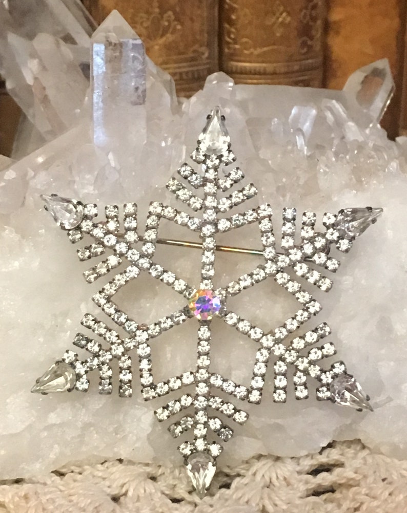 Vintage Kirks Folly Snowflake Brooch Original Box Aspen Rhinestone White Aurora Borealis