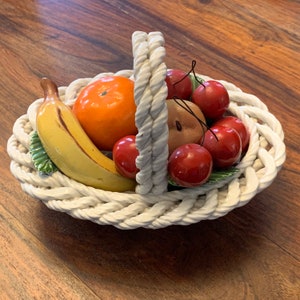 Capidomonte Fruit Basket - Ceramic - Italy - Italian - Mid Century - Kitsch - Decor - Vintage - I1
