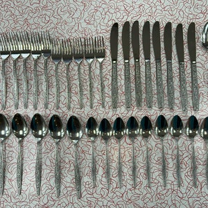 MCM Flatware - Boho - Mid Century Stainless - 18 Chrome - Floral - Botanical - Japan - 34 Piece Set - STRG