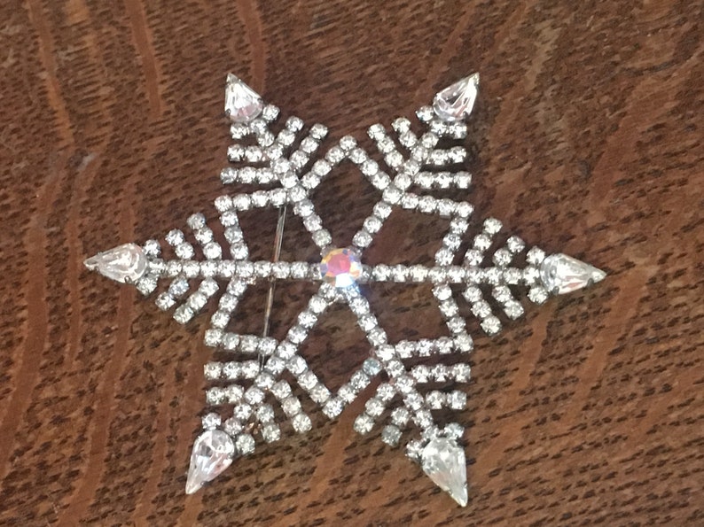 Vintage Kirks Folly Snowflake Brooch Original Box Aspen Rhinestone White Aurora Borealis