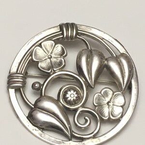 Sterling Floral Brooch - Flowers - Botanical - Modernist - Lang - Round - Vintage