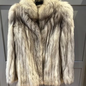 ジャケット・アウター SAGA FOX VTG 80s Saga Fox Silver Label Fur Jacket - Etsy