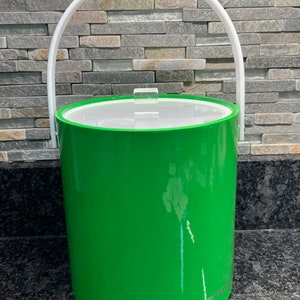 Mod Ice Bucket - Green - Acrylic - Lucite - Bucket Brigade - Seventies - Eighties - Barware - Retro - Vintage Serving - REDBN