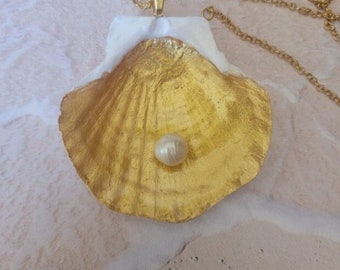 Seashell Pearl Gold Necklace