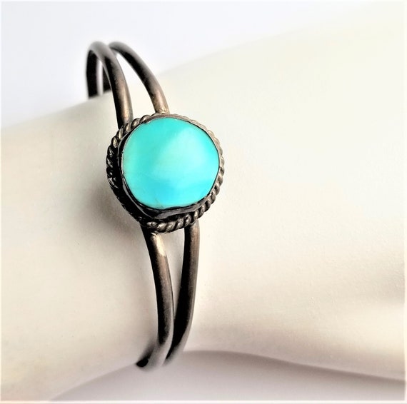 Estate Vintage Round Turquoise Small Cuff Bracelet - image 6