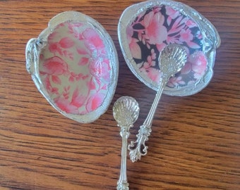 Vintage Seashell Decoupaged for Salt and Pepper Cellars