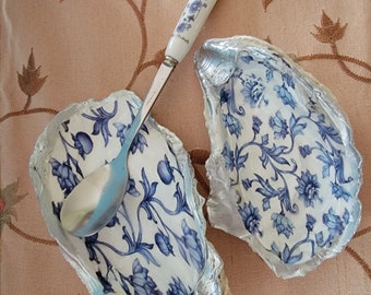 Salt and Pepper Cellars Oyster Shells in Blue Floral 1