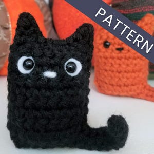 Crochet Kitty Bean Pattern – Amigurumi Halloween Cat Decor (PDF Pattern)