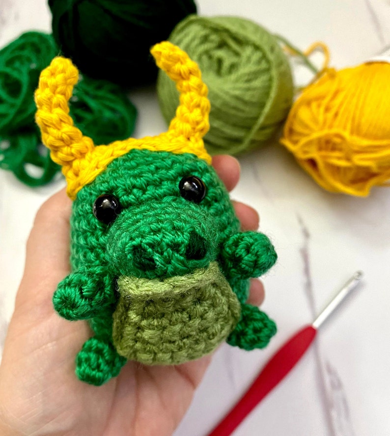 Alligator Bean PATTERN crochet PDF pattern cute alligator or crocodile amigurumi with horns image 3