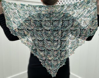 Châle printanier art déco - maille, feston, dentelle, pastel