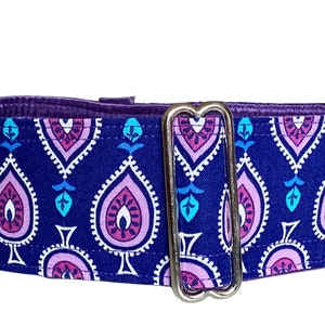 Collier Wonderland (collier pour chien, greyhound, lévrier martingale Chapelier fou, violet bleu pique cartes collier large coton et satin)