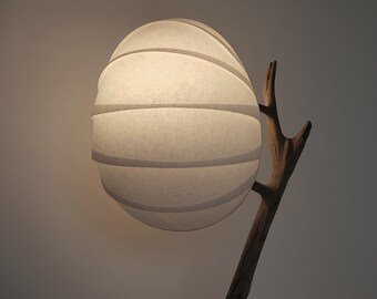 O table lamp in wood and white Chinese paper WENZHOU.