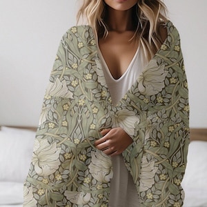 Lightweight Olive Pimpernel Blanket, William Morris Soft Sherpa Fleece Blanket, Cozy Gift