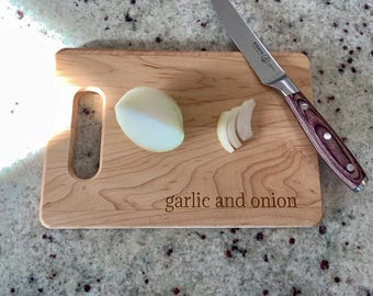 Engraved Walnut Maple Cutting Board | Garlic Onion Kitchen Prep Tool