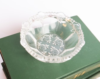 Vintage Westmoreland Pansy Clear Glass Berry Bowl Floral Depression Glass