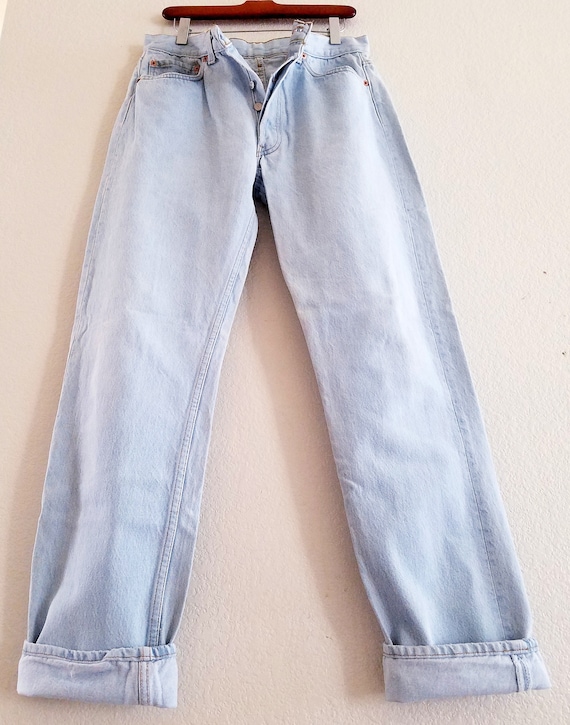 Vintage 501 Levis Jeans 33x34 Made in USA Light Bl
