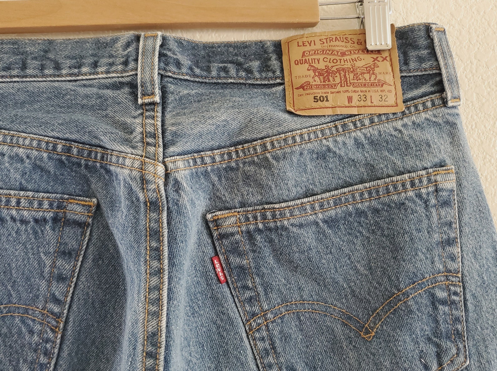 levis 33x32