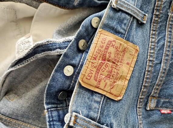 Vintage 501 Levis Jeans 35x31 Distressed Blue Jea… - image 9