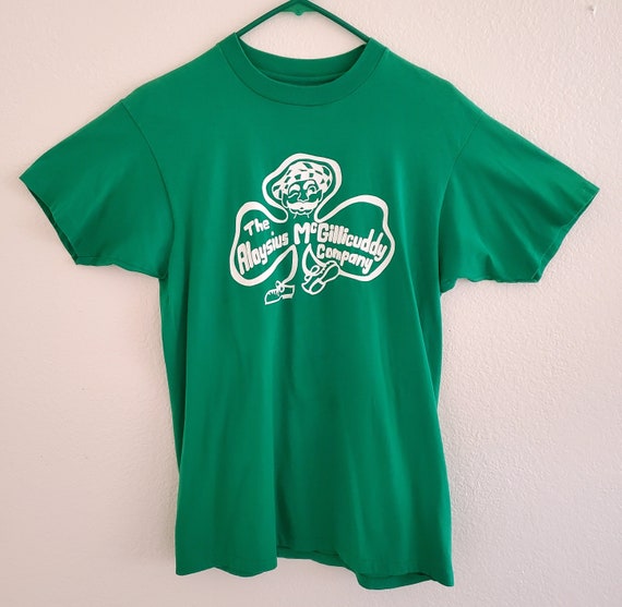 Vintage St Patrick's Day T-Shirt Green Saint Patr… - image 1